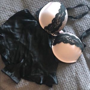 RESERVED Victoria Secret Set